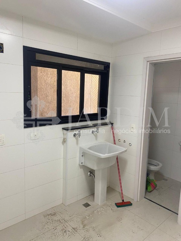 Apartamento à venda com 3 quartos, 158m² - Foto 36