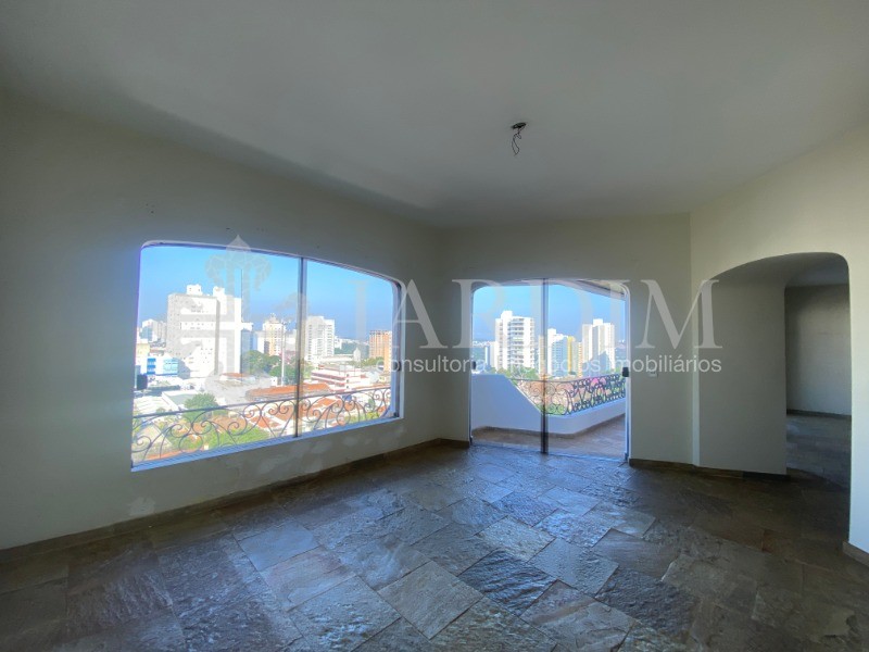 Apartamento à venda com 4 quartos, 239m² - Foto 4