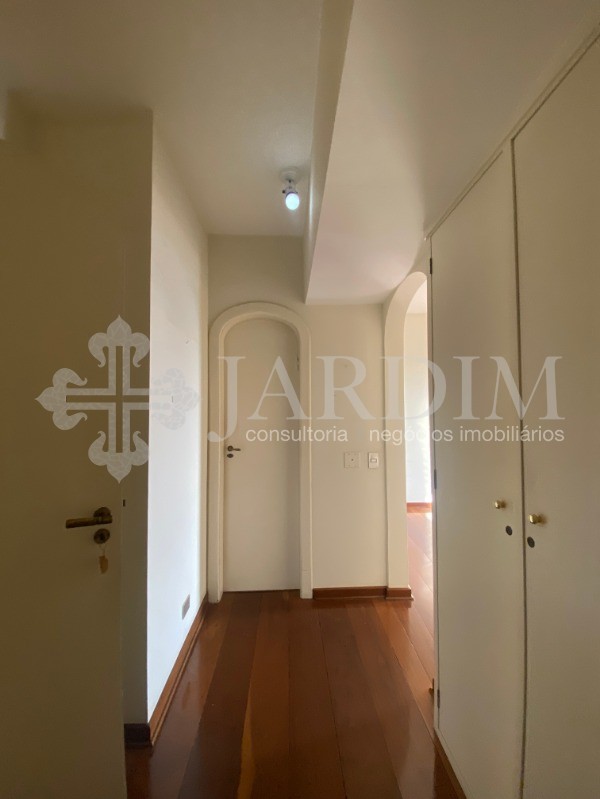 Apartamento à venda com 4 quartos, 239m² - Foto 35