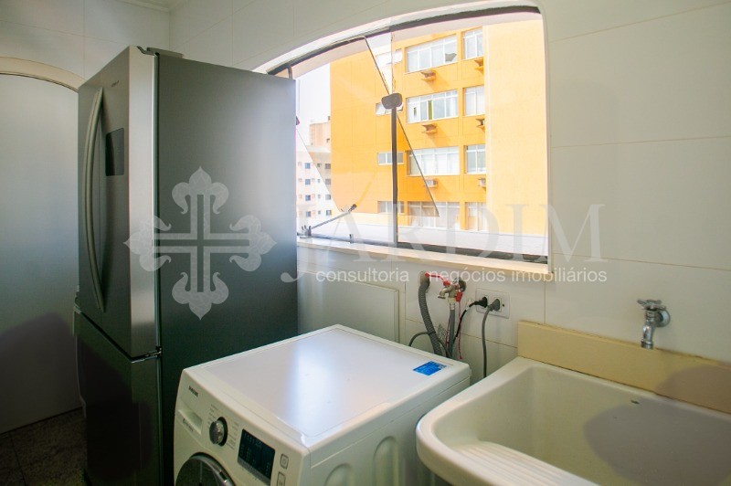 Apartamento à venda com 3 quartos, 239m² - Foto 43