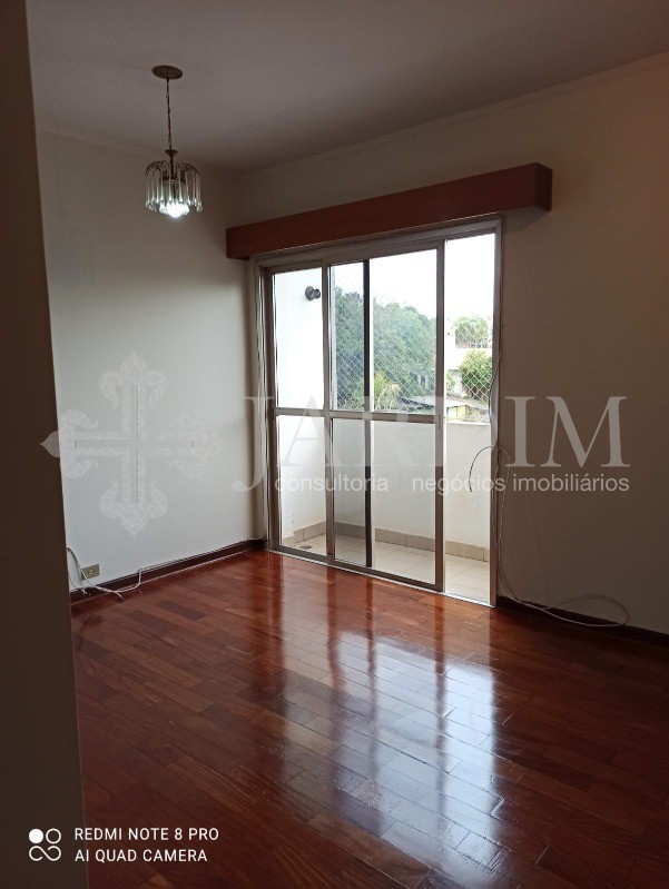 Apartamento à venda com 3 quartos, 79m² - Foto 1