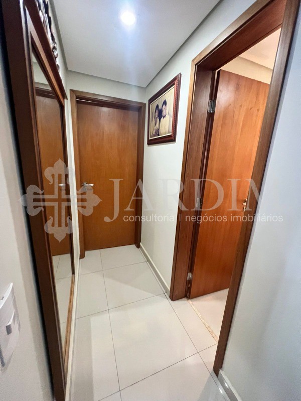 Apartamento à venda com 3 quartos, 171m² - Foto 9