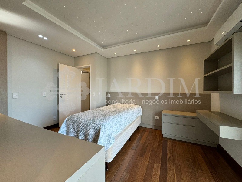 Apartamento à venda com 2 quartos, 150m² - Foto 3