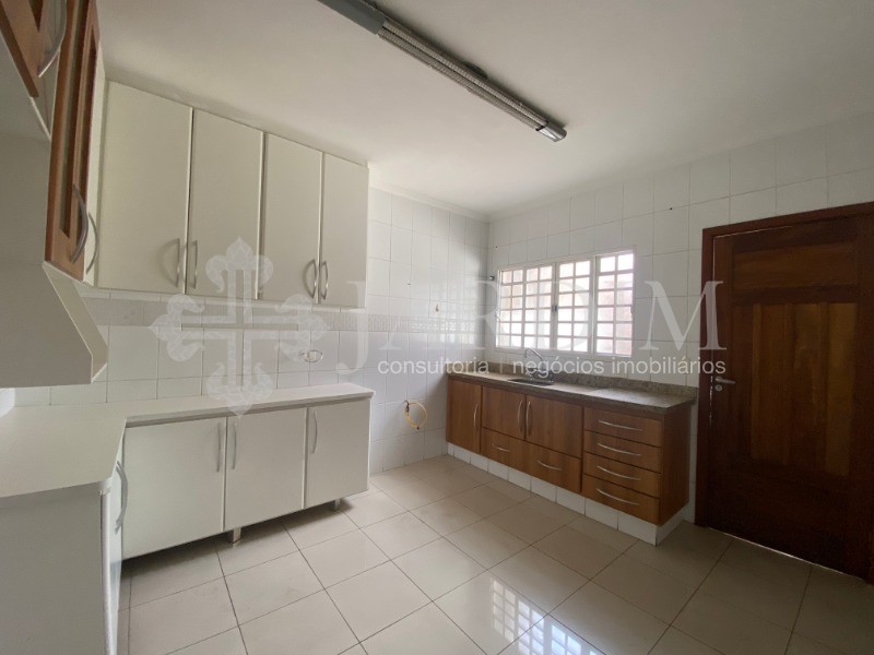 Casa à venda com 3 quartos, 130m² - Foto 16