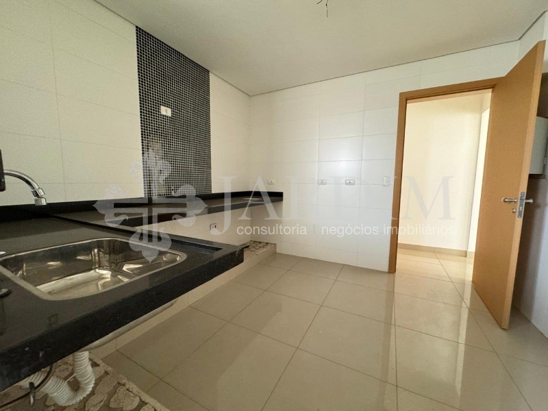 Apartamento à venda com 3 quartos, 118m² - Foto 3