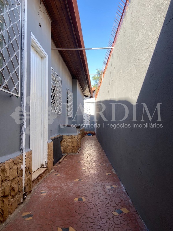 Casa para alugar com 3 quartos, 384m² - Foto 10