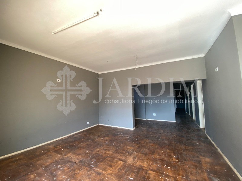 Casa para alugar com 3 quartos, 384m² - Foto 5