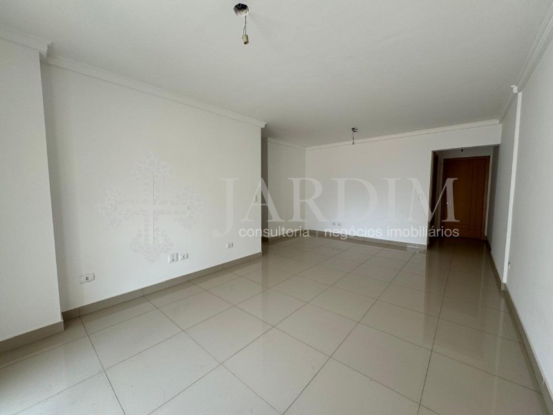 Apartamento à venda com 3 quartos, 118m² - Foto 11