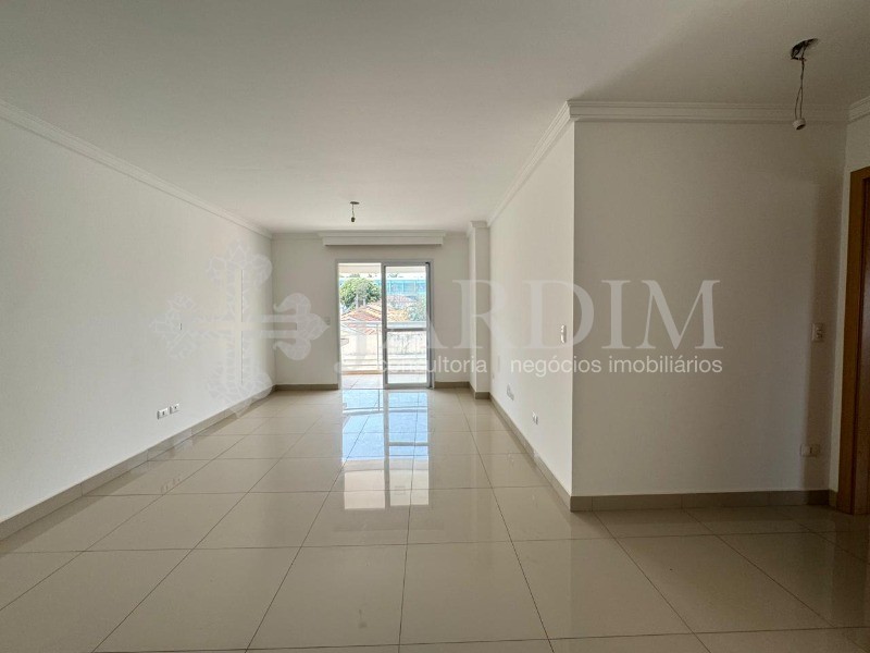 Apartamento à venda com 3 quartos, 118m² - Foto 1