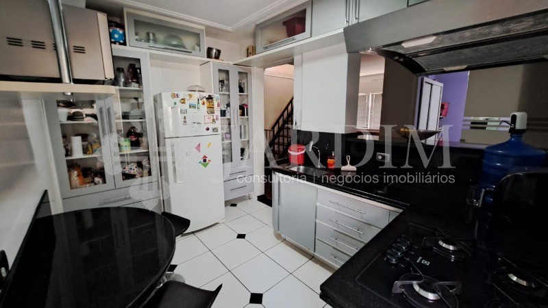 Apartamento à venda com 3 quartos, 160m² - Foto 17