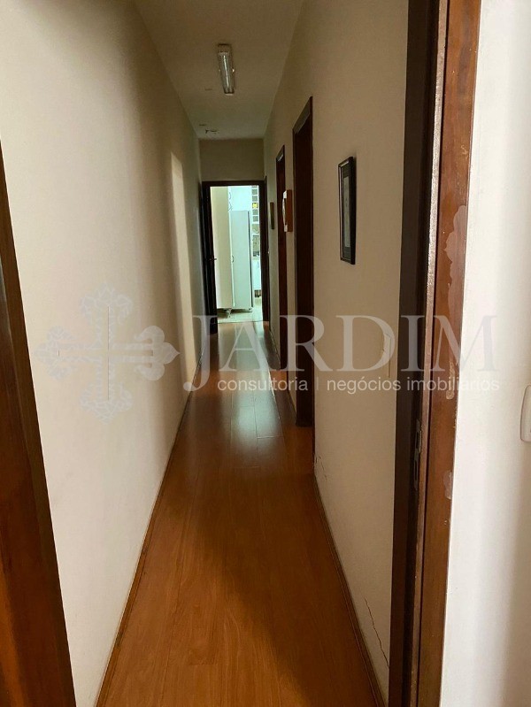 Casa à venda com 3 quartos, 136m² - Foto 2