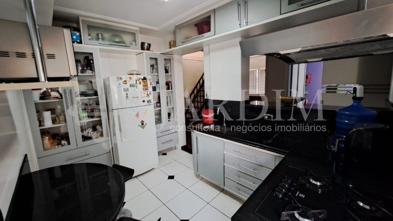 Apartamento à venda com 3 quartos, 160m² - Foto 20