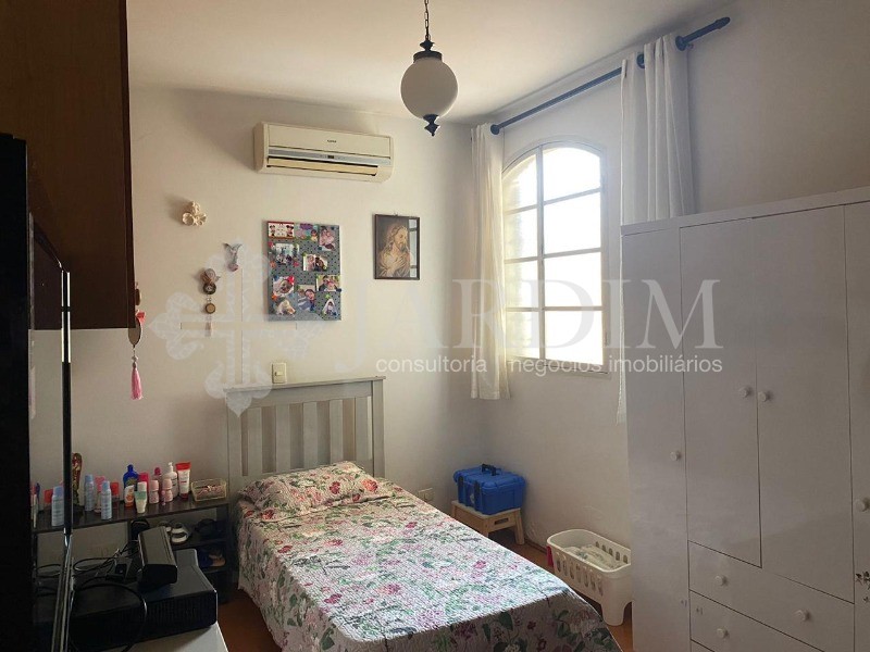 Casa à venda com 3 quartos, 136m² - Foto 17