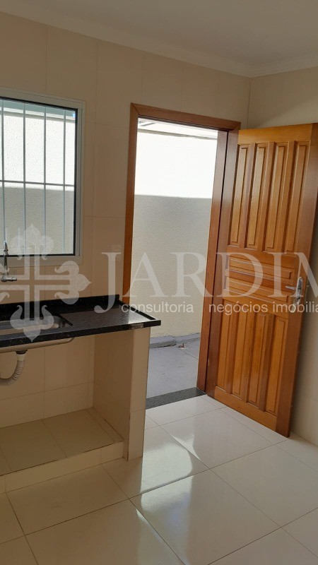 Casa à venda com 2 quartos, 125m² - Foto 9