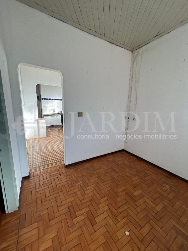 Casa à venda com 3 quartos, 300m² - Foto 6