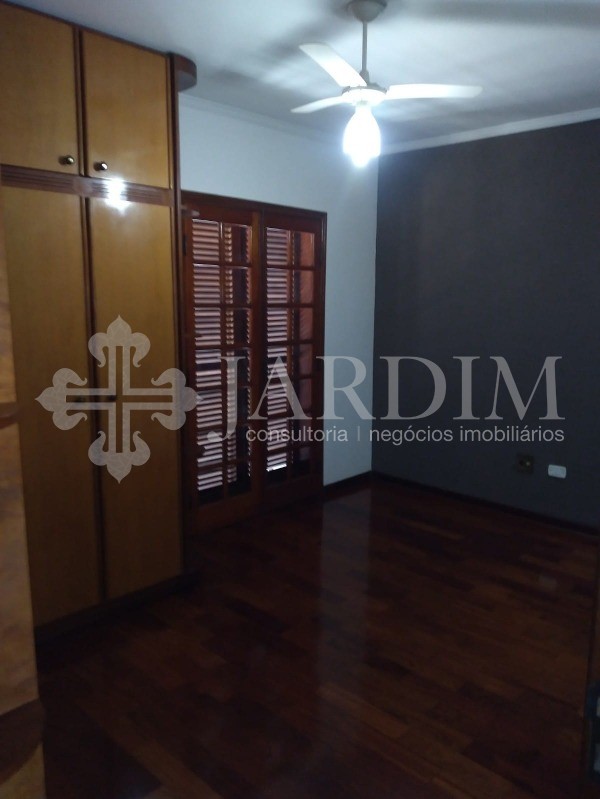 Sobrado à venda com 4 quartos, 290m² - Foto 2