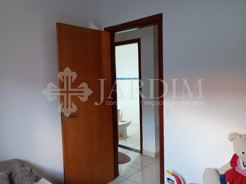 Casa à venda com 3 quartos, 170m² - Foto 4