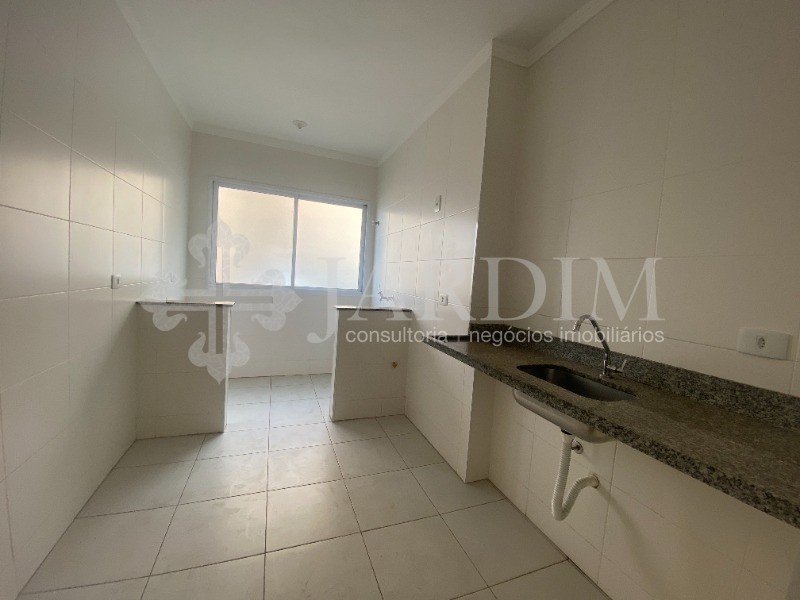 Apartamento à venda com 3 quartos, 70m² - Foto 1