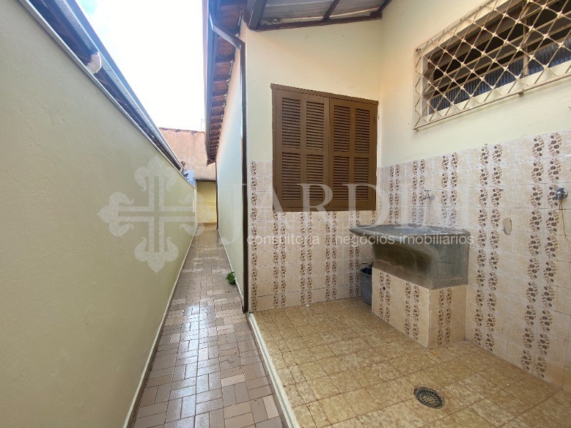 Casa à venda com 2 quartos, 125m² - Foto 16