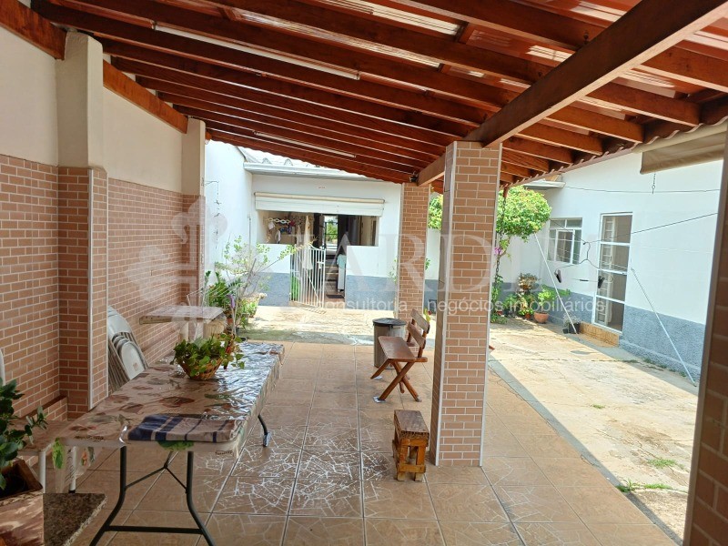 Casa à venda com 5 quartos, 378m² - Foto 26