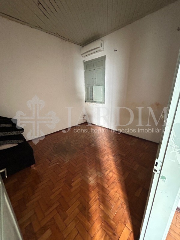 Casa à venda com 3 quartos, 300m² - Foto 5