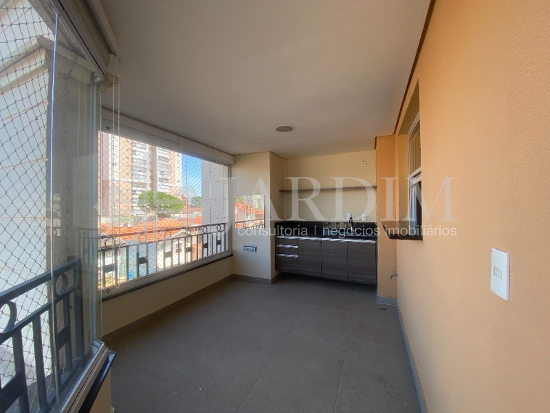 Apartamento à venda com 3 quartos, 130m² - Foto 2