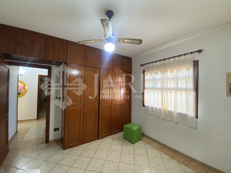 Chácara à venda com 3 quartos, 1100m² - Foto 8