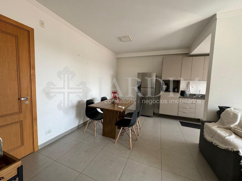 Apartamento à venda com 2 quartos, 68m² - Foto 8