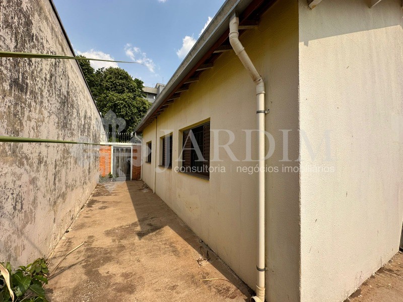 Casa à venda com 2 quartos, 255m² - Foto 18