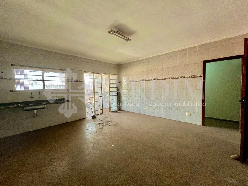 Prédio Inteiro à venda com 3 quartos, 220m² - Foto 8