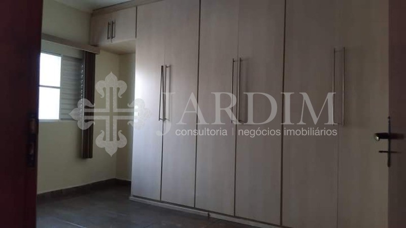 Casa à venda com 3 quartos, 278m² - Foto 9