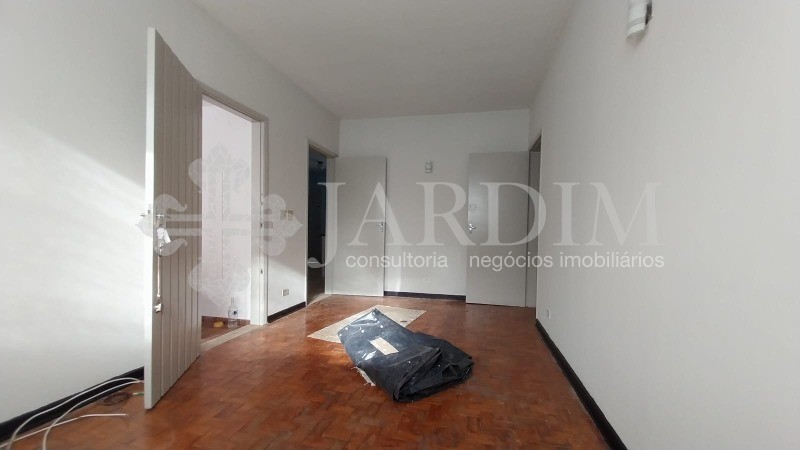 Casa à venda com 3 quartos, 159m² - Foto 4