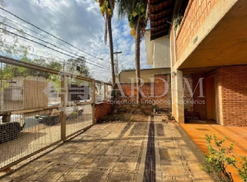 Sobrado à venda com 3 quartos, 267m² - Foto 3