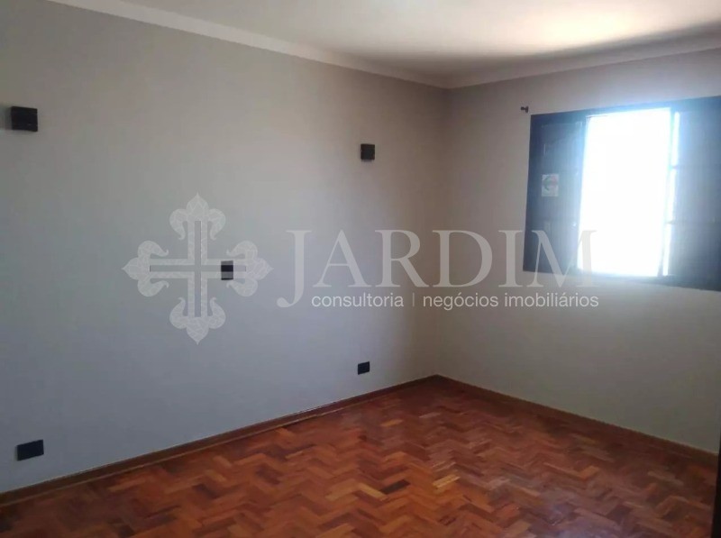 Casa à venda com 4 quartos, 363m² - Foto 9