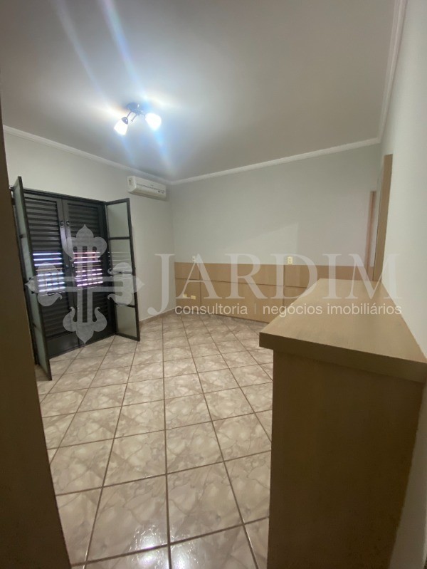 Casa para alugar com 3 quartos, 150m² - Foto 40