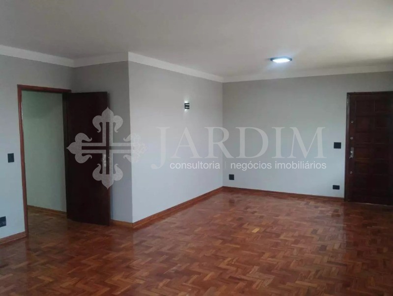 Casa à venda com 4 quartos, 363m² - Foto 5