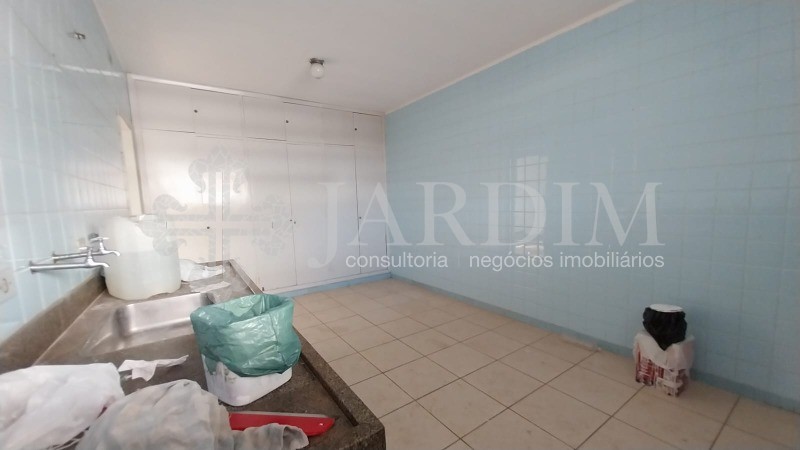 Casa à venda com 3 quartos, 159m² - Foto 14