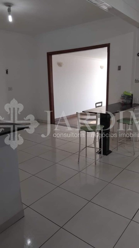 Casa à venda com 3 quartos, 278m² - Foto 20