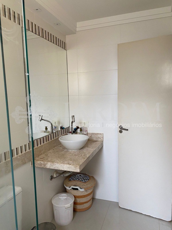 Apartamento à venda com 2 quartos, 55m² - Foto 15