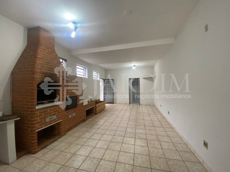 Casa para alugar com 3 quartos, 150m² - Foto 3