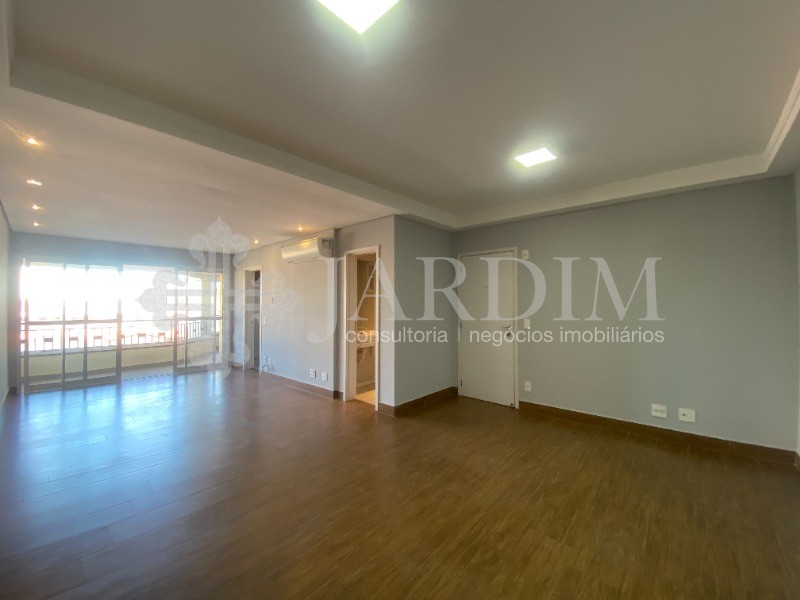 Apartamento à venda com 3 quartos, 130m² - Foto 4