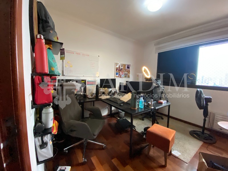 Apartamento à venda com 3 quartos, 155m² - Foto 21