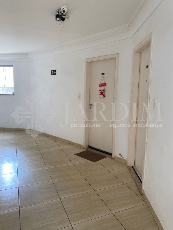 Apartamento à venda com 2 quartos, 55m² - Foto 3