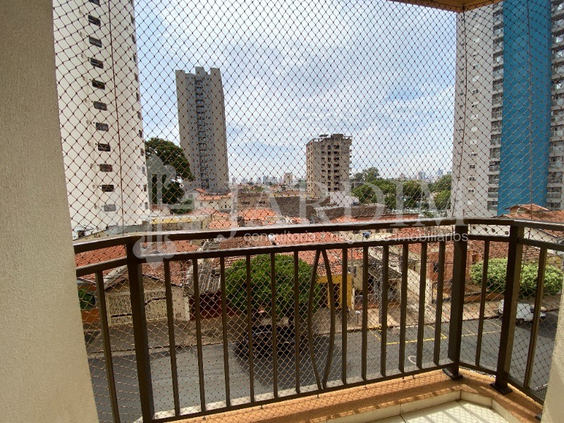 Apartamento para alugar com 3 quartos, 86m² - Foto 11