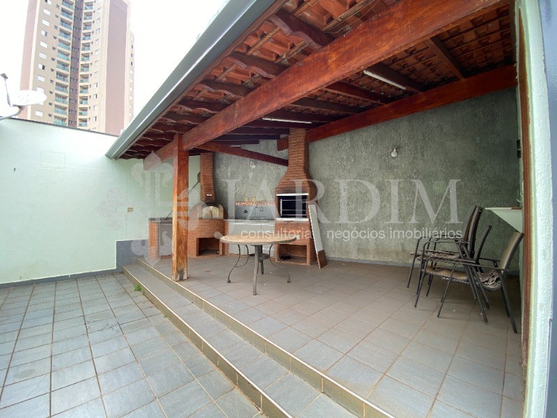 Casa para alugar com 2 quartos, 330m² - Foto 26