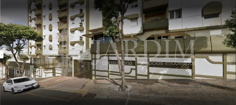 Apartamento à venda com 3 quartos, 84m² - Foto 2