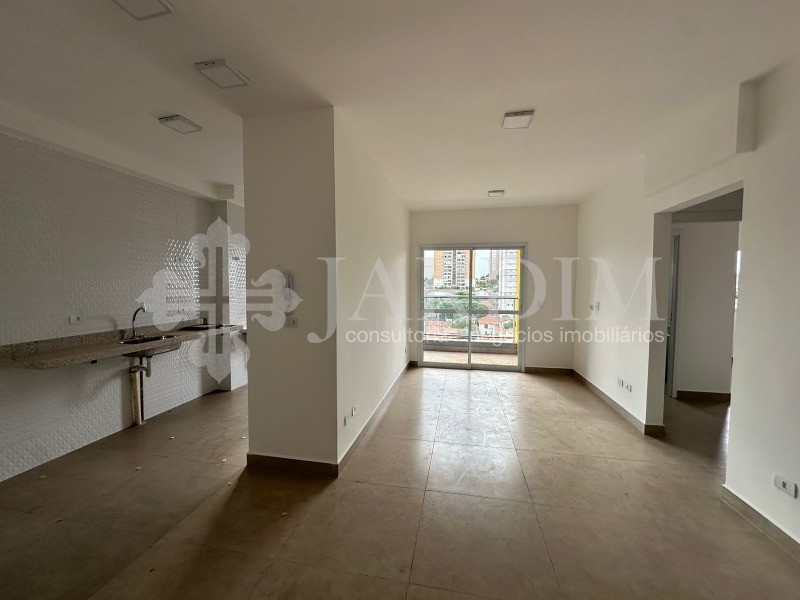 Apartamento à venda com 2 quartos, 71m² - Foto 2