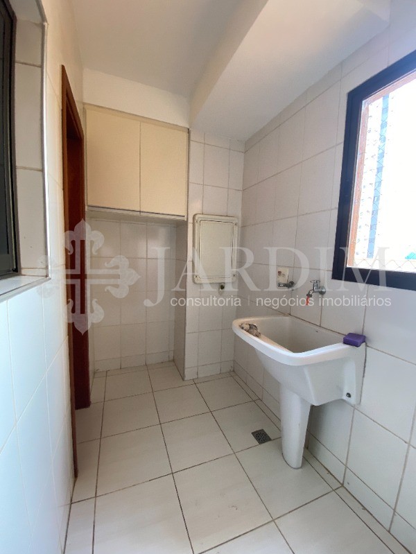 Apartamento para alugar com 3 quartos, 86m² - Foto 7