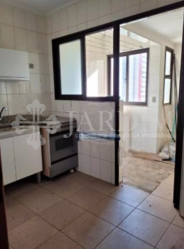 Apartamento à venda com 3 quartos, 82m² - Foto 2