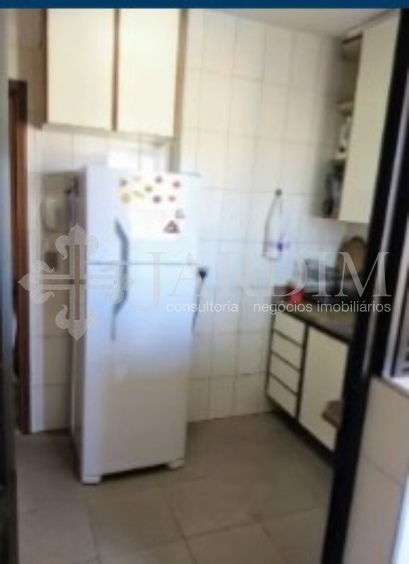 Apartamento à venda com 3 quartos, 84m² - Foto 11